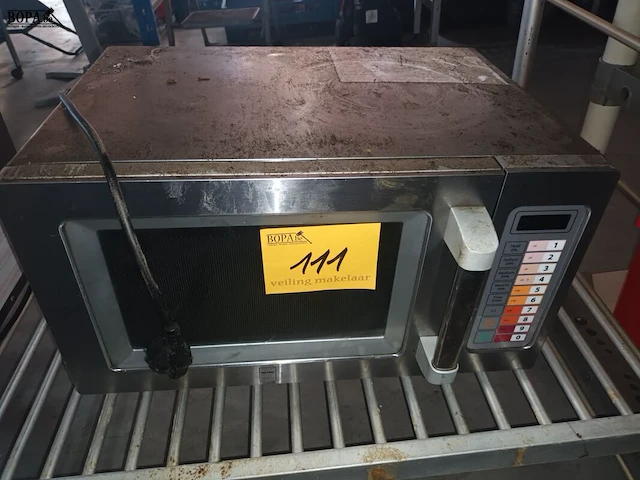 Lot 111 - microgolfoven metro professional - afbeelding 1 van  3