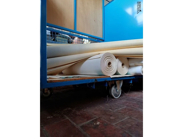 Lot 1113 - metalen transportkar - afbeelding 2 van  3