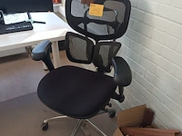 Lot 112 - ergonomische bureaustoel - afbeelding 2 van  4