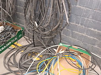 Lot 112 - luchtdrukslangen - afbeelding 1 van  3