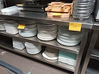 Lot 112 - rvs werktafel - afbeelding 2 van  2