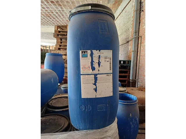 Lot 1120 - pvc vat. 20 stuks - afbeelding 3 van  3