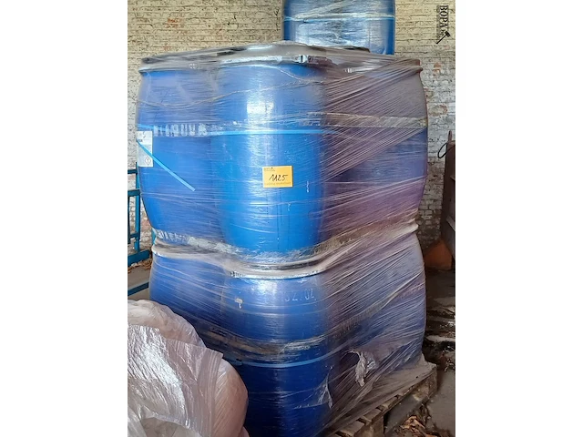 Lot 1125 - pvc vat. 60 stuks - afbeelding 1 van  6