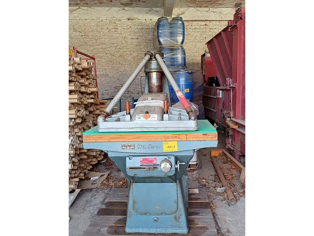Lot 1127 - hydraulische pers hilow - afbeelding 1 van  7