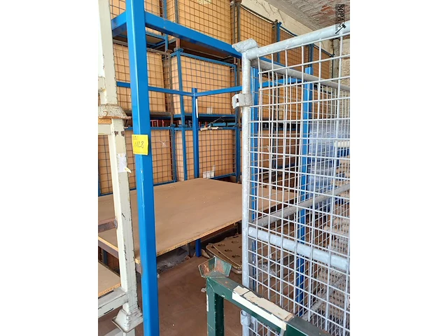 Lot 1128 - rekken. 2 stuks - afbeelding 2 van  5