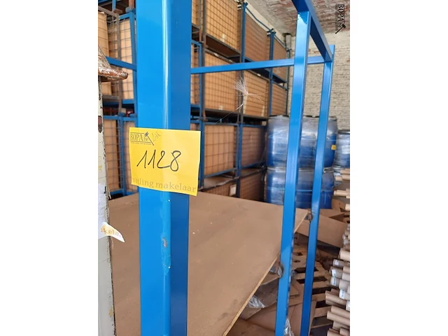Lot 1128 - rekken. 2 stuks - afbeelding 5 van  5