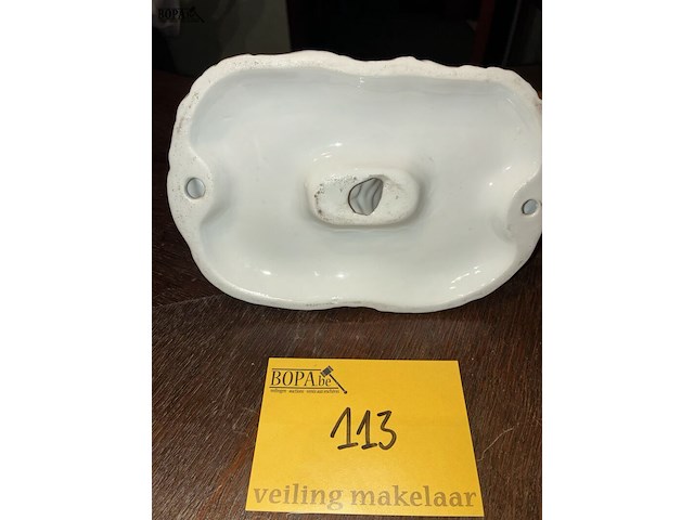 Lot 113 - beeld porcelein, schaakspel - afbeelding 4 van  4