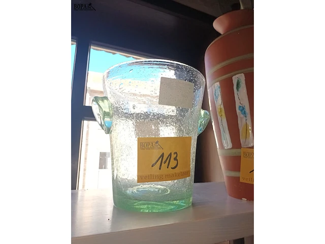 Lot 113 - champagnekoeler laurent perrier - afbeelding 1 van  3