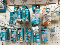 Lot 113 - lijmen en siliconen. 113 stuks - afbeelding 2 van  4