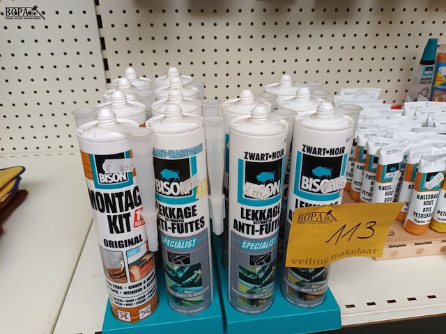 Lot 113 - lijmen en siliconen. 113 stuks - afbeelding 4 van  4