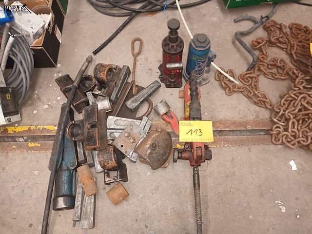 Lot 113 - lot werkmateriaal - afbeelding 2 van  5