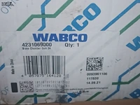 Lot 113 - remonderdelen wabco. 4 stuks - afbeelding 3 van  4