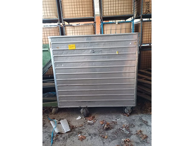 Lot 1135 - gegalvaniseerde kar. 3 stuks - afbeelding 1 van  7