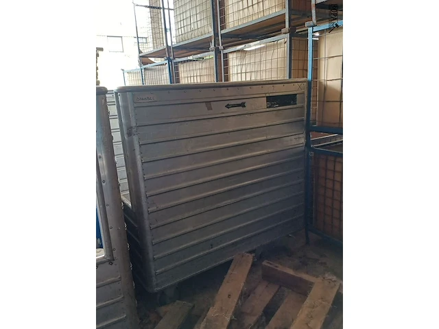 Lot 1135 - gegalvaniseerde kar. 3 stuks - afbeelding 3 van  7