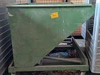 Lot 1136 - mobiele kipcontainer groen - afbeelding 1 van  3