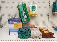 Lot 114 - beschermingsmateriaal - afbeelding 1 van  5