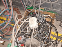 Lot 114 - elektriciteitsmateriaal - afbeelding 5 van  5