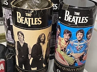 Lot 114 - groot lot beatle items ong 12 stuks - afbeelding 11 van  11