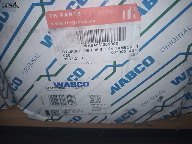 Lot 114 - remonderdelen wabco. 4 stuks - afbeelding 2 van  3