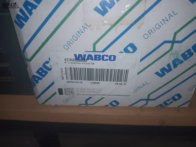 Lot 114 - remonderdelen wabco. 4 stuks - afbeelding 3 van  3