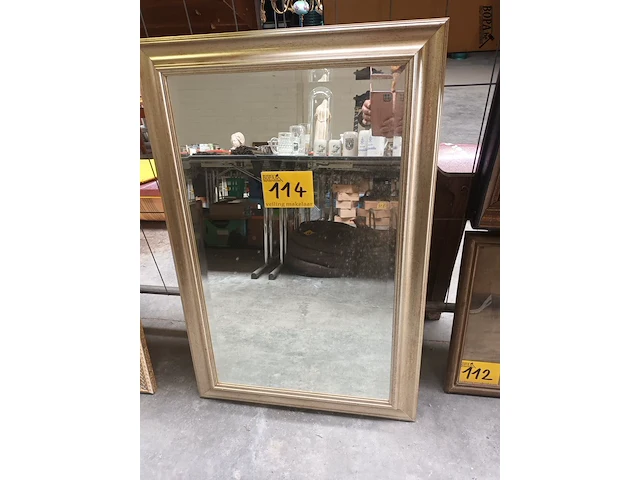 Lot 114 - spiegel - afbeelding 1 van  3