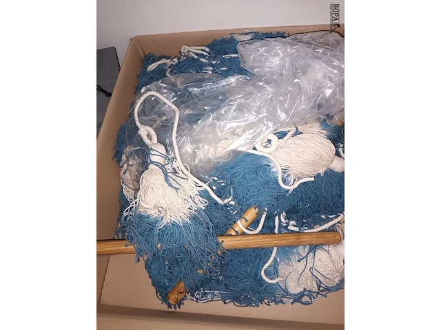 Lot 114 - valentijn decoratie. 4 dozen - afbeelding 2 van  7