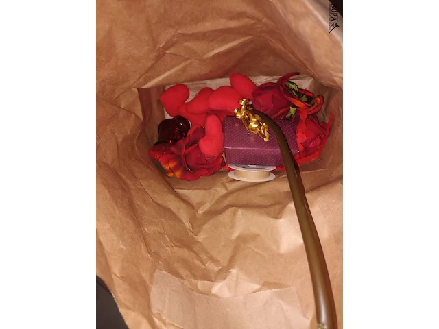 Lot 114 - valentijn decoratie. 4 dozen - afbeelding 7 van  7