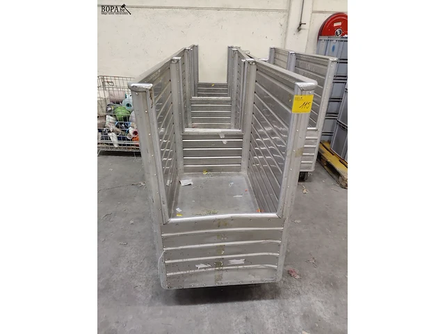 Lot 115 - aluminium transportkar - 5 stuks - afbeelding 2 van  4