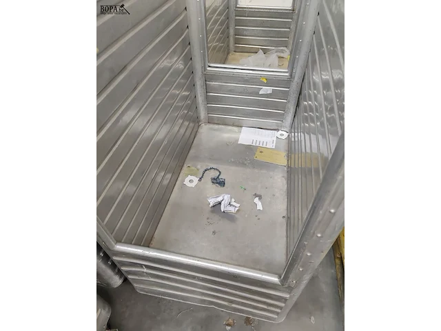 Lot 115 - aluminium transportkar - 5 stuks - afbeelding 4 van  4