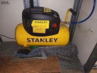 Lot 115 - compressor stanley - afbeelding 1 van  3