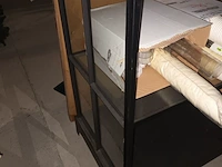 Lot 115 - presentatietafel - afbeelding 2 van  3