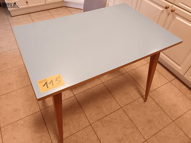Lot 115 - retro keukentafel - afbeelding 1 van  4