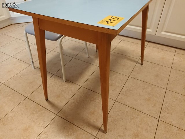 Lot 115 - retro keukentafel - afbeelding 3 van  4