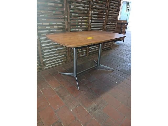 Lot 1154 - vintage tafel - afbeelding 1 van  4