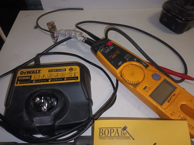 Lot 116 - divers gereedschap. 5 stuks - afbeelding 5 van  5