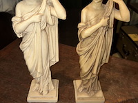 Lot 116 - griekse beelden, 2 stuks - afbeelding 1 van  2