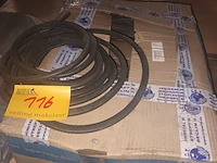 Lot 116 - lot rubbers - afbeelding 2 van  4