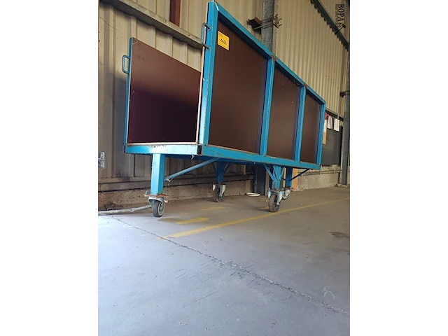 Lot 1163 - metalen transportkar - afbeelding 2 van  4