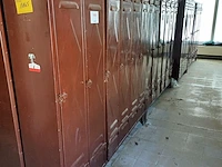 Lot 1165 - metalen lockerkasten. 22 stuks - afbeelding 1 van  3