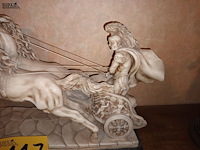 Lot 117 - beeld gladiator - afbeelding 2 van  4