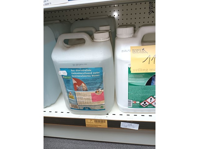 Lot 117 - bidons producten. 5 stuks - afbeelding 3 van  4
