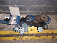 Lot 117 - lot diverse schijven - afbeelding 1 van  3