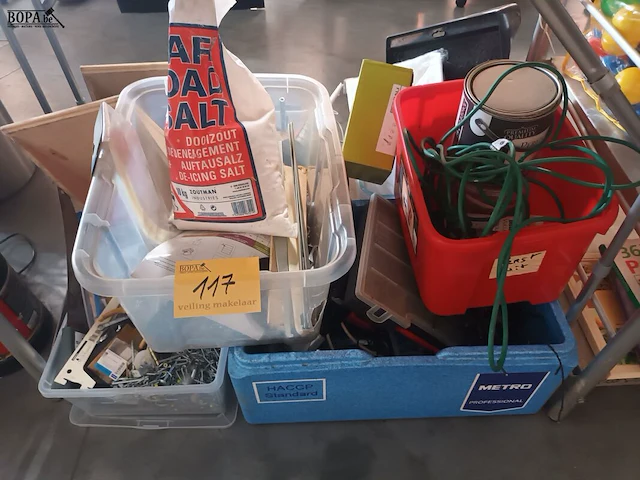 Lot 117 - lot werkmateriaal - afbeelding 1 van  7
