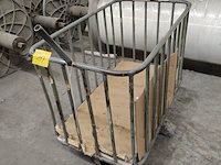 Lot 117 - metalen transportkar - afbeelding 1 van  4