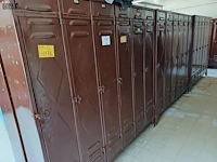 Lot 1172 - metalen lockerkast. 18 stuks - afbeelding 1 van  3
