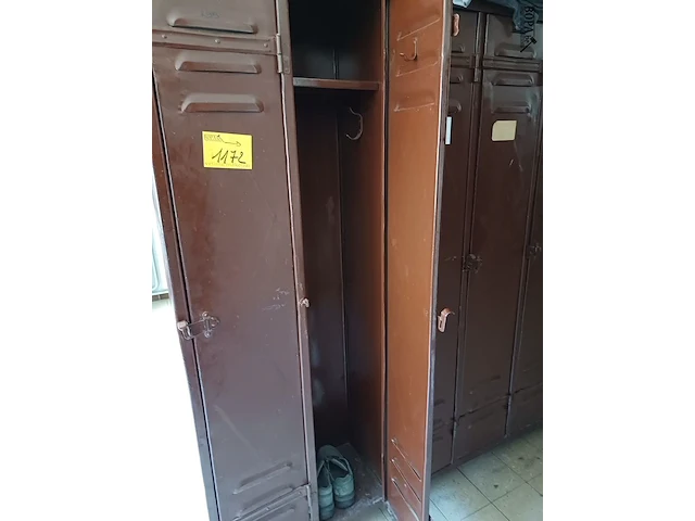 Lot 1172 - metalen lockerkast. 18 stuks - afbeelding 2 van  3