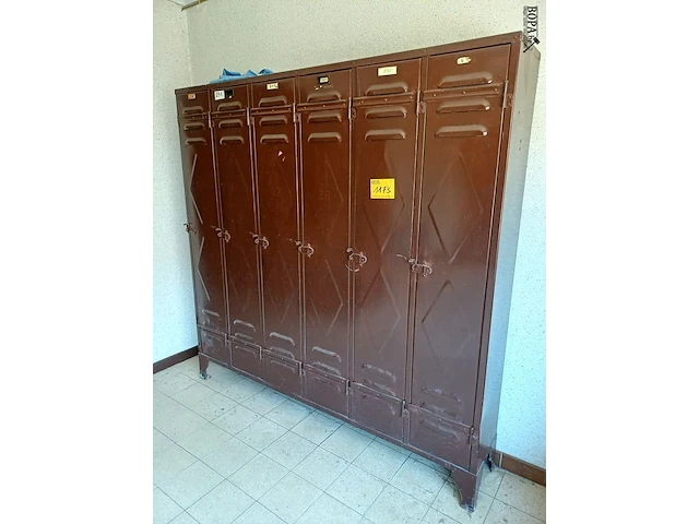 Lot 1173 - metalen lockerkast. 6 stuks - afbeelding 1 van  3