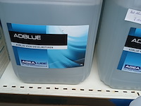 Lot 118 - adblue 10 liter. 7 stuks - afbeelding 2 van  3