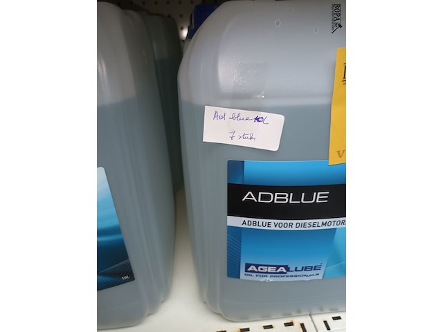 Lot 118 - adblue 10 liter. 7 stuks - afbeelding 3 van  3