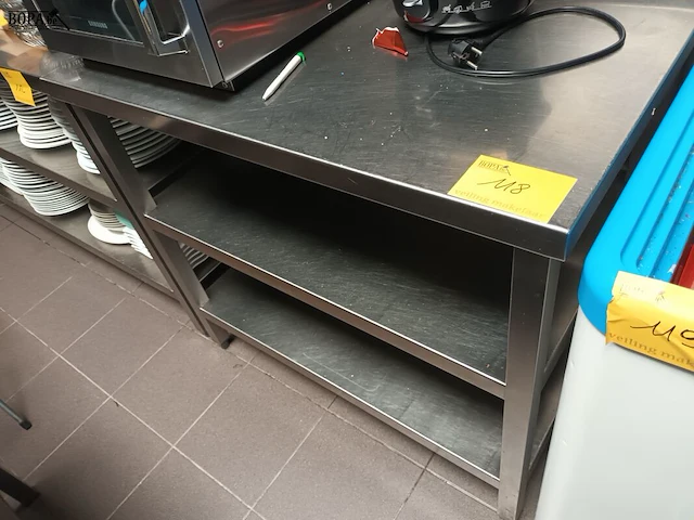 Lot 118 - rvs werktafel - afbeelding 1 van  3